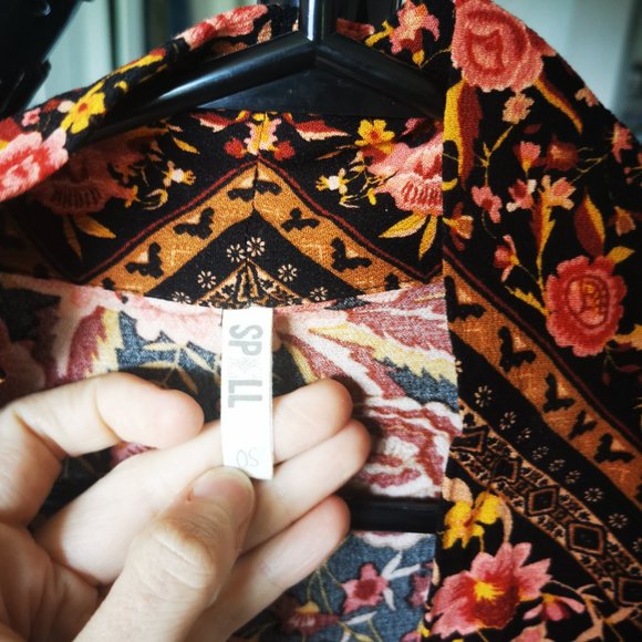 Vintage Spell Kimono - Picture 6 of 8